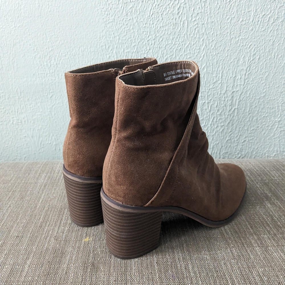 Universal Thread Block Heel Boots - Picture 4 of 9